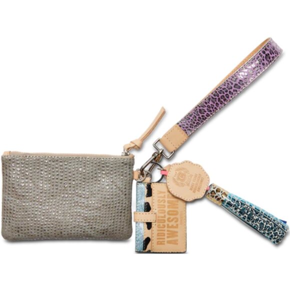 Consuela Juanis Combi - Picture 3 of 8